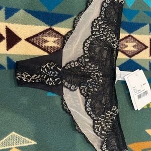 Hanro Black and Cream Lace Panties